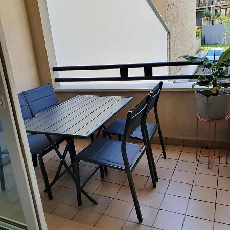 Magnifique Avec Garage Prive Et Terrasse Reims